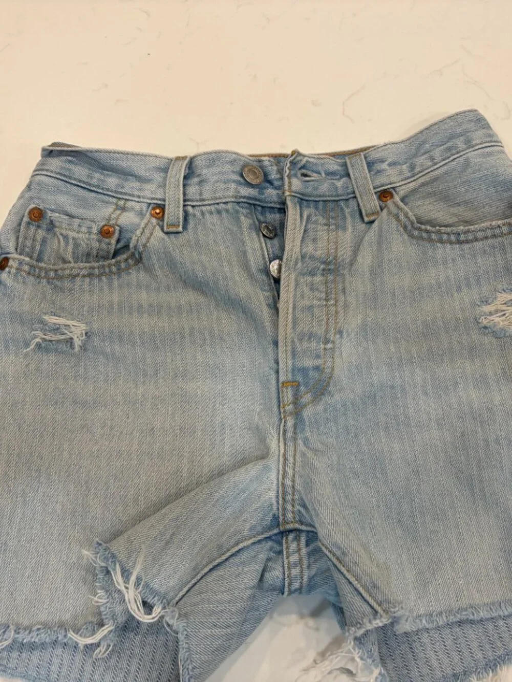 Levi's short